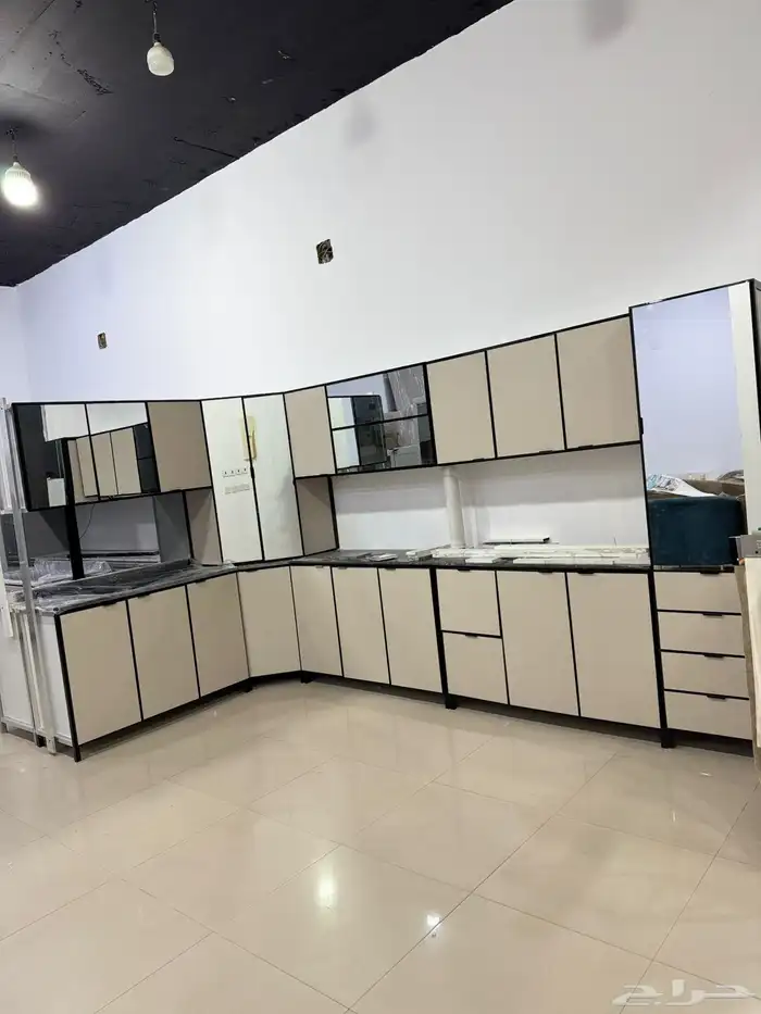 مطابخ جديده جاهزه تتوفر جميع الألوان رخام جلكسي ب2800 شامل ا 2
