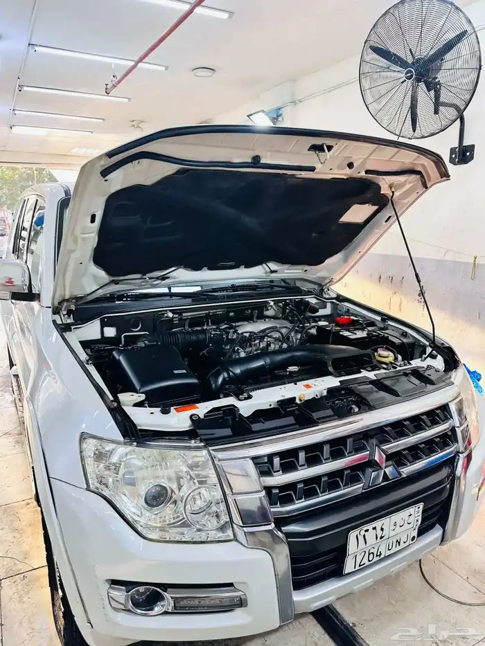 Mitsubishi pajero 2016 4 4 colour white odo meter 270 c 7