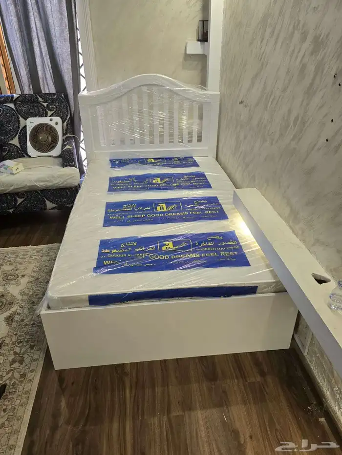 سرير خشب نفر ونص أبيض اكيا سم جديد مقاس 120 190 0
