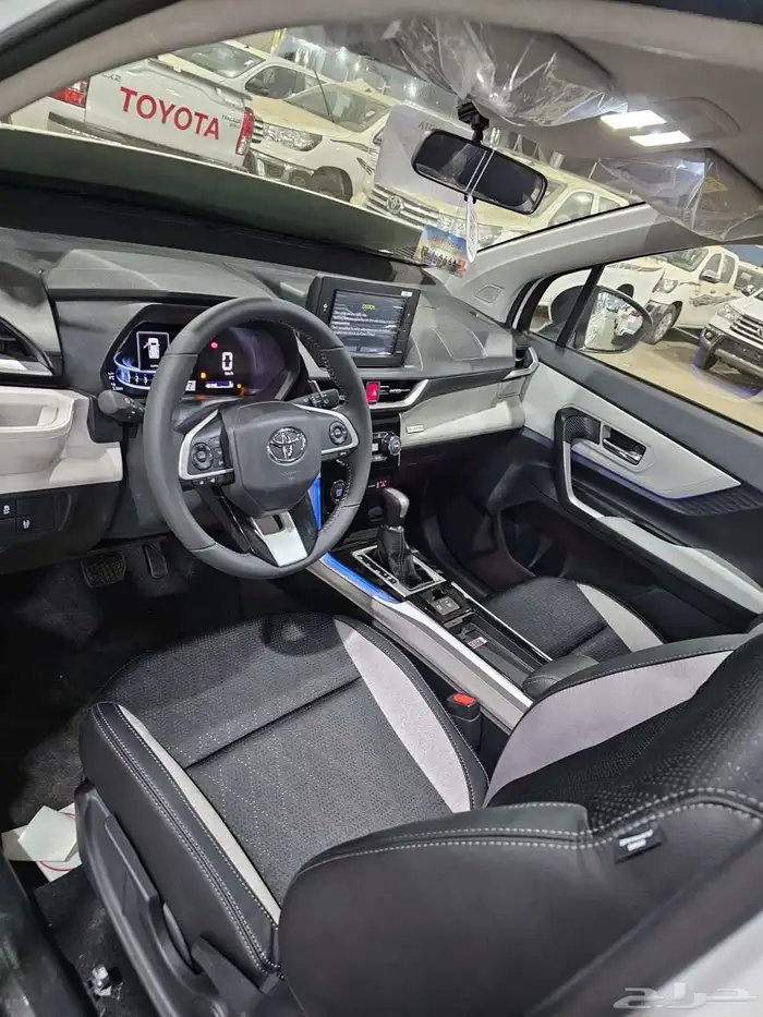 تويوتا فيلوز 2025 3