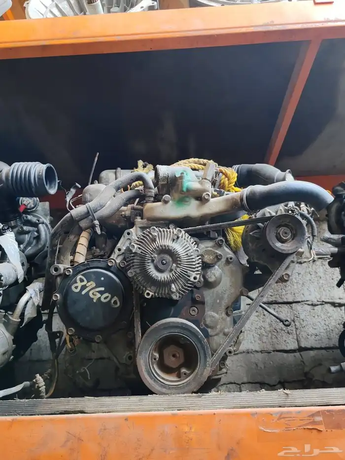 مكاين و قطع غيار نيسان وانيت باص دينا 0