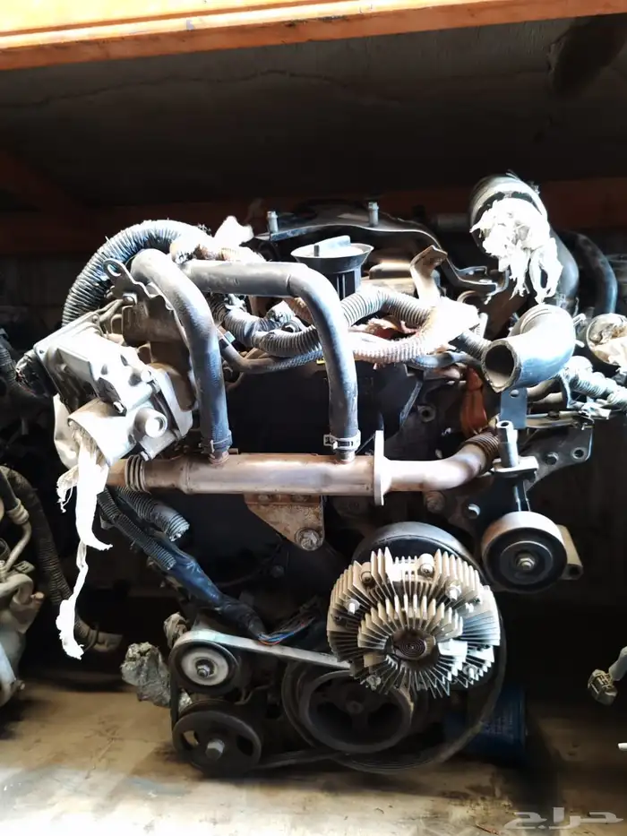 مكاين و قطع غيار نيسان وانيت باص دينا 2