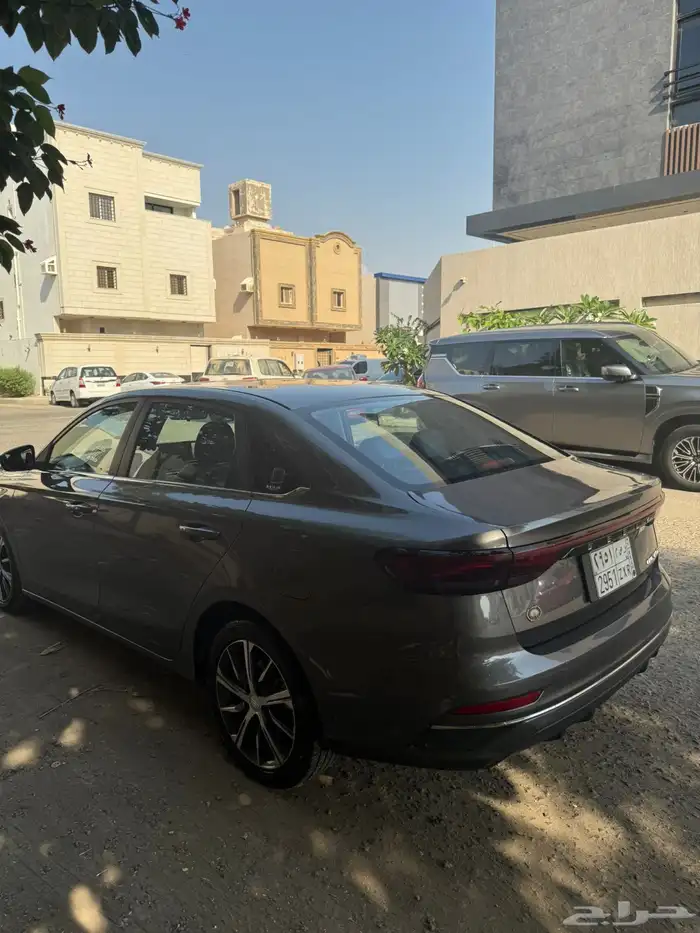 سيدان جيلي إمجراند 2023 49