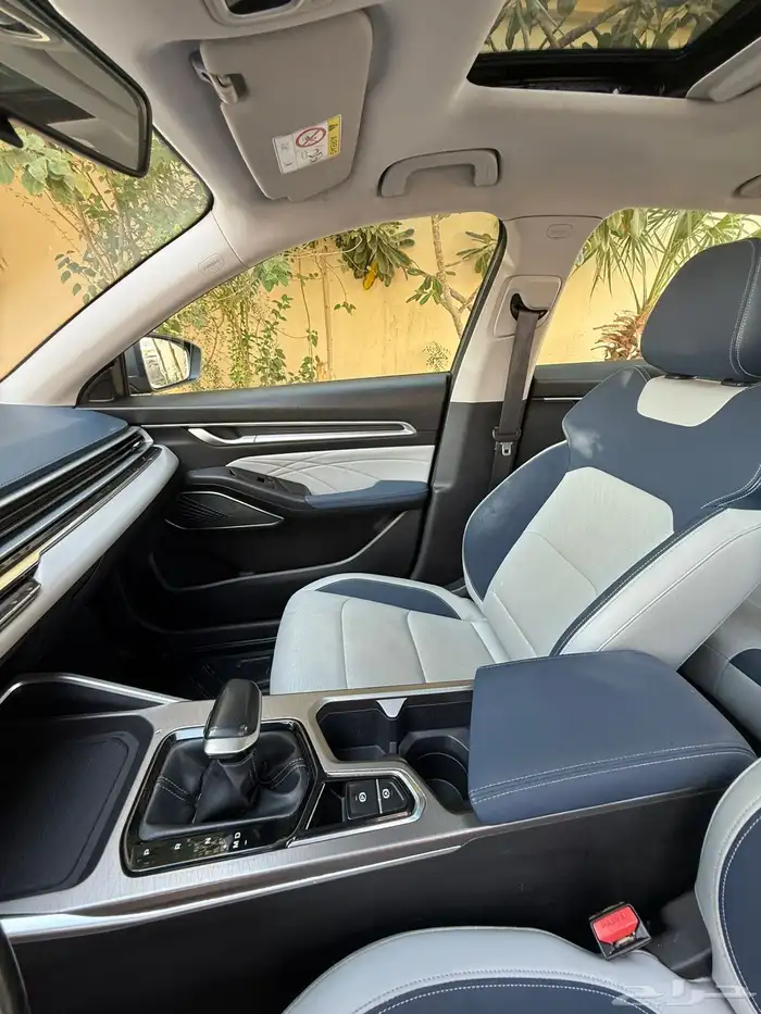 سيدان جيلي إمجراند 2023 48