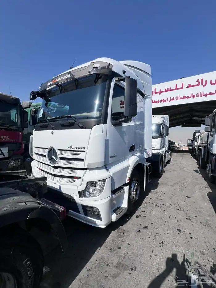 حراج معرض رائد للسيارات 2