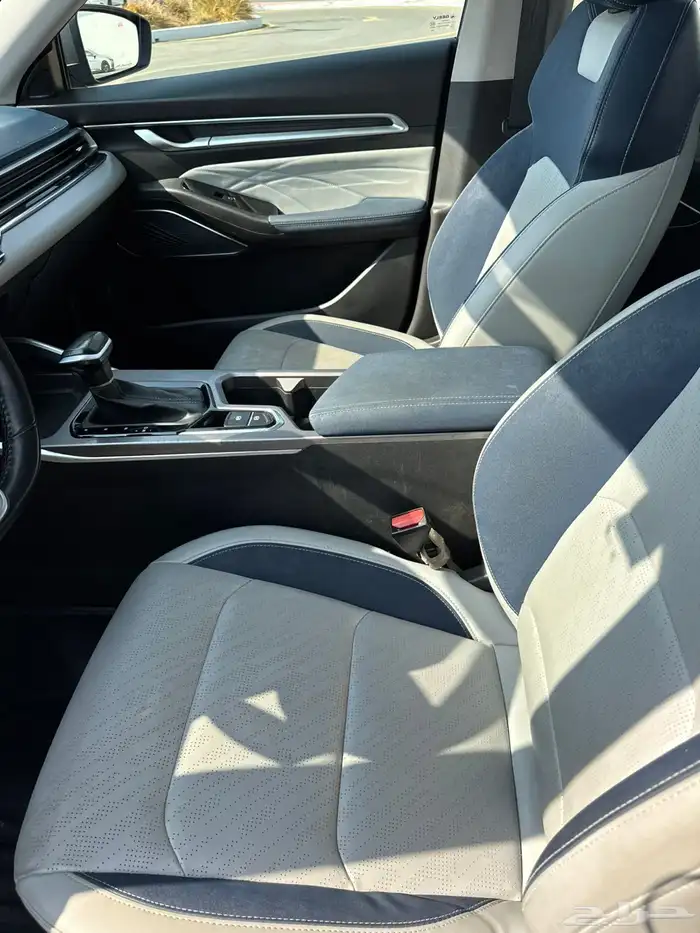 سيدان جيلي إمجراند 2023 29