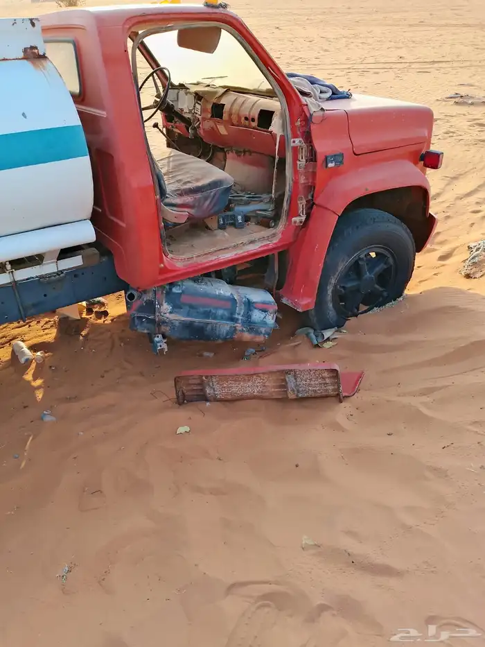 لوري مسقط موديل 80 للبيع 0