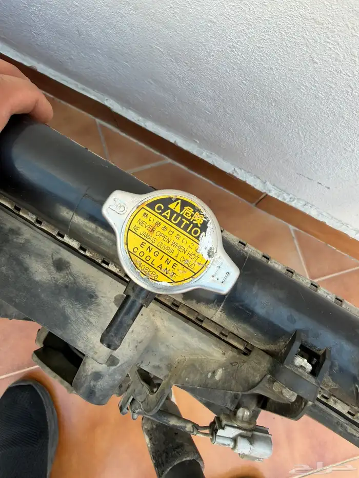 تم البيع رديتر دينسو كامل مع مراوح تويوتا اصلي كامري 98-2002 3