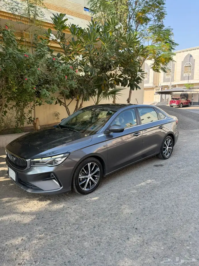 سيدان جيلي إمجراند 2023 37