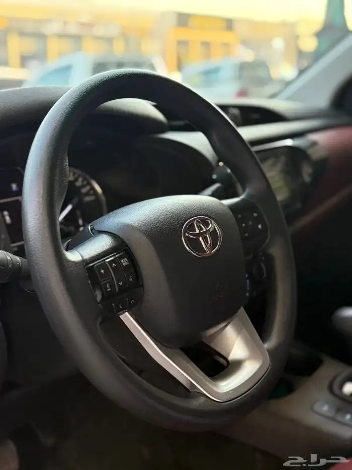 هايلوكس - 2025 - GLS - بسعر 107 الف 7