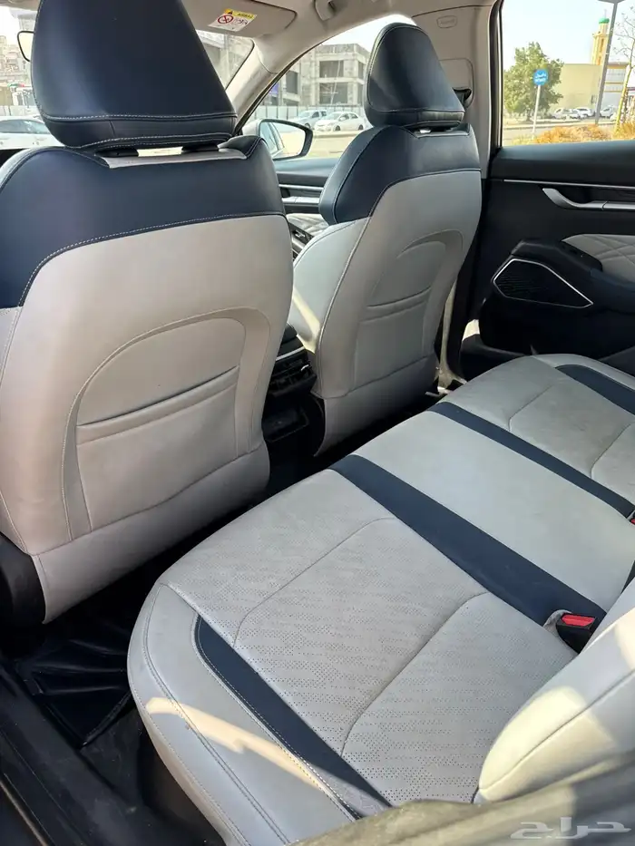 سيدان جيلي إمجراند 2023 5