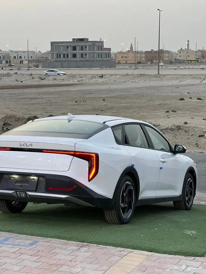 كيا k4 نص فل موديل 2026 10