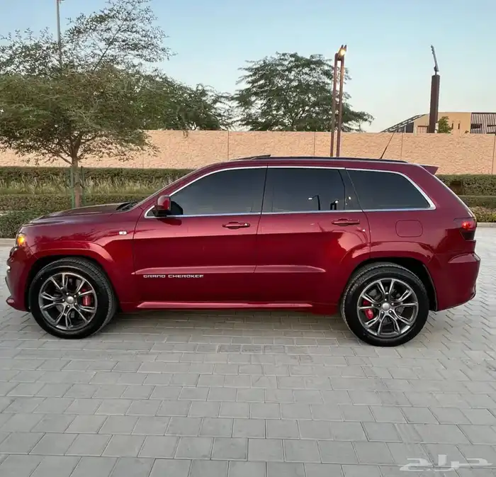 جراند شيروكي SRT8 موديل 2012 2
