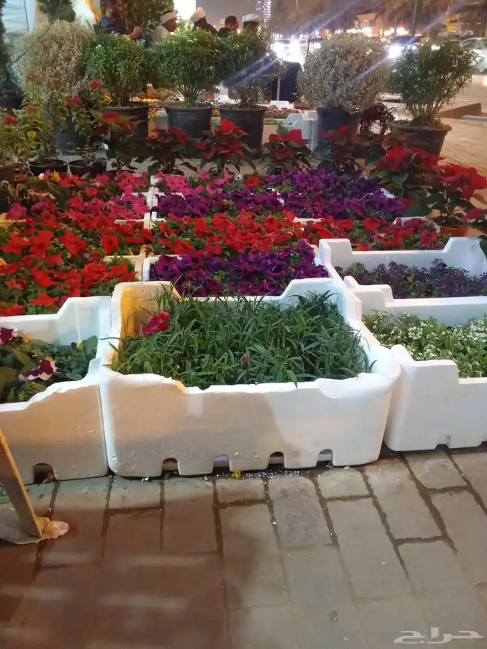 مشتل تنسيق حدائق 0