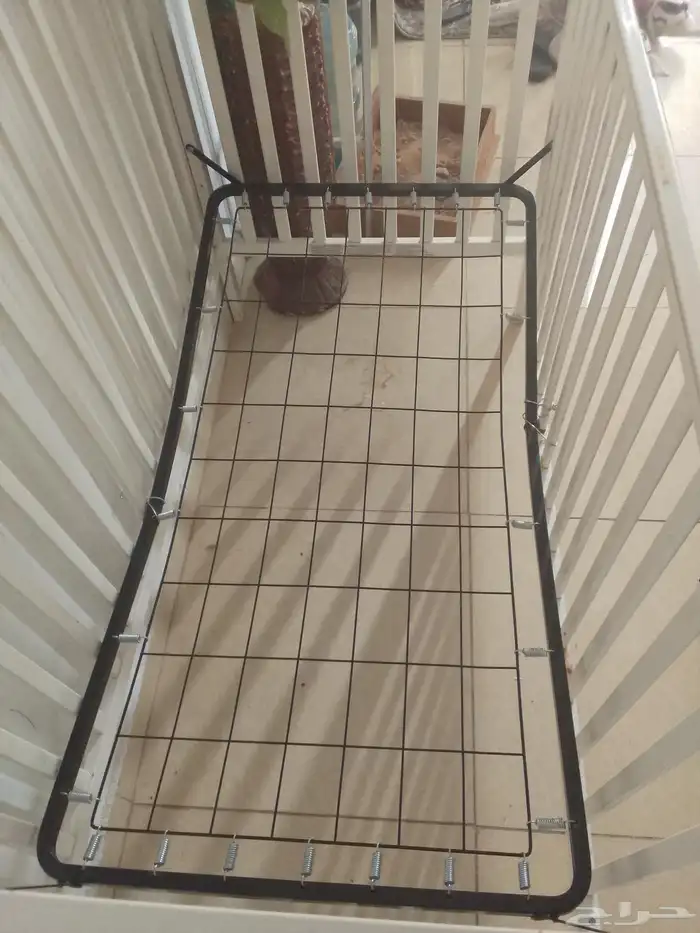 سرير اطفال نضيف 0