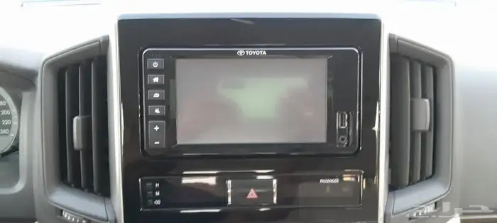 تويوتا لاندكروزر. 2020 جي اكس ار بنزين مكيفين ثلاجه 20