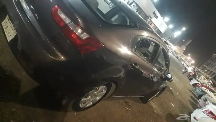 سيارة كيا ريو 2014 قير عادي 6