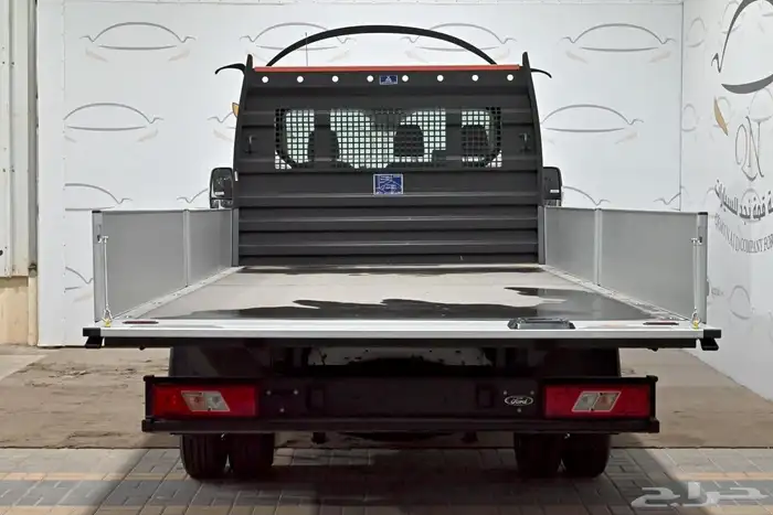 فورد ترانزيت فان 330S 9