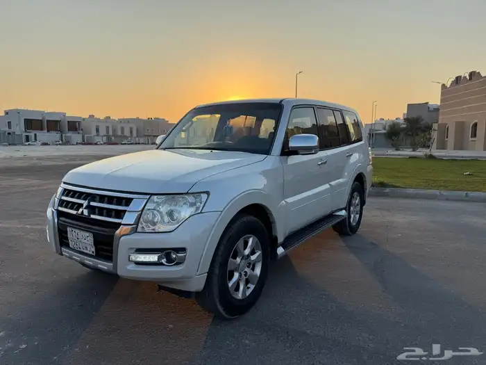 Mitsubishi pajero 2016 4 4 colour white odo meter 270 c 0