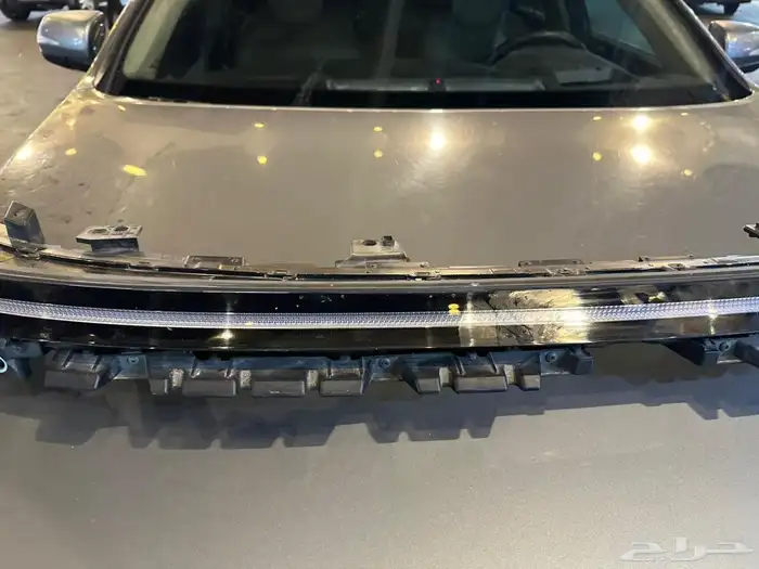 شمعه يمين ولليد امامي كوناء 2025 0