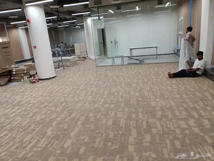 بلاط مكاتب 50ف50 موكيت 2