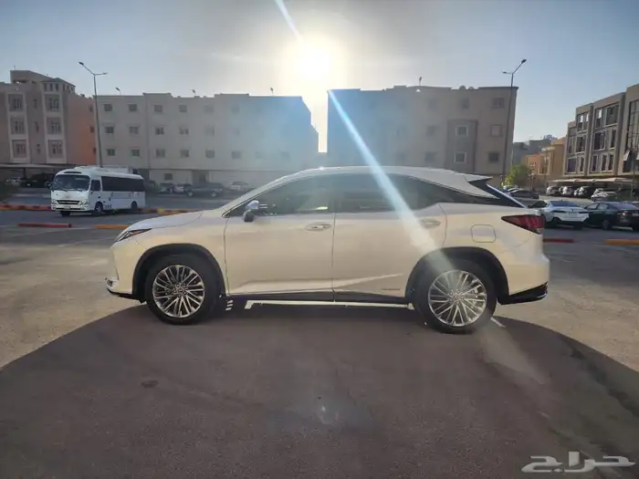 لكزس 450 موديل 2022 هايبرد 5