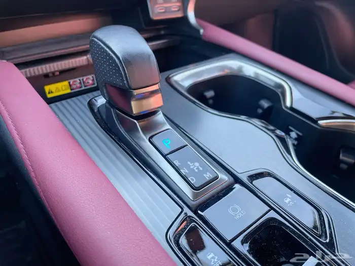 لكزس RX 500h 2023 4