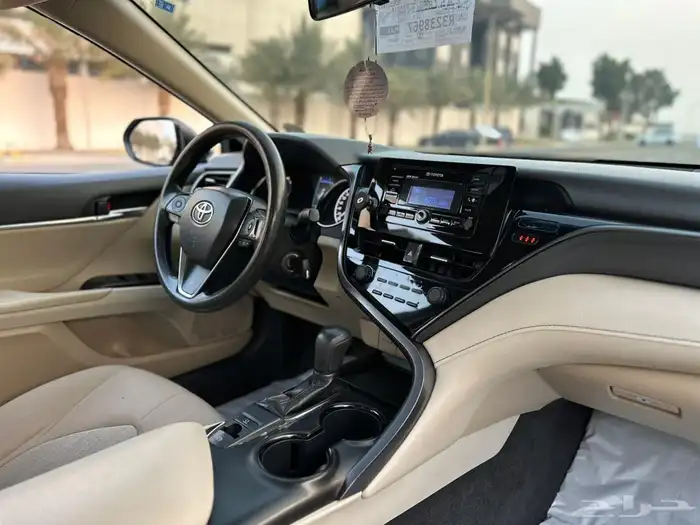تويوتا كامري 2021 LE بنزين 10