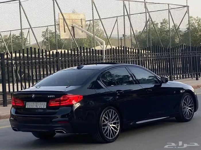 بي ام 2018 530 8