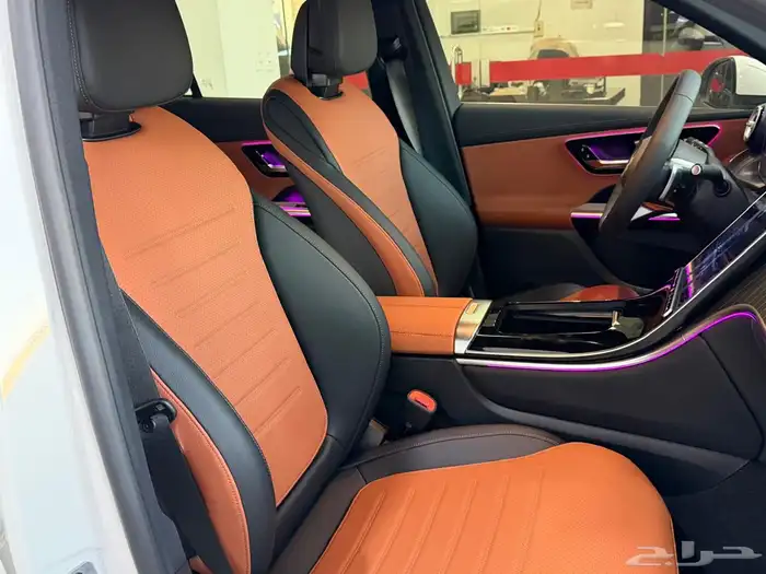 مرسيدس بينز GLC300 2025 جديد بطاقه 8