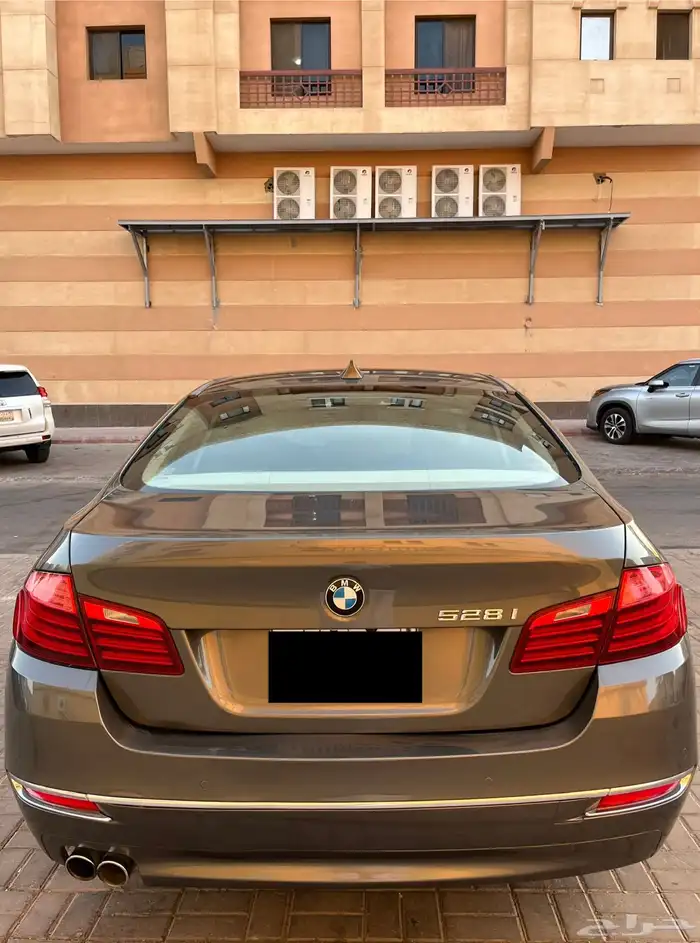 بي إم دبليو 528i 3