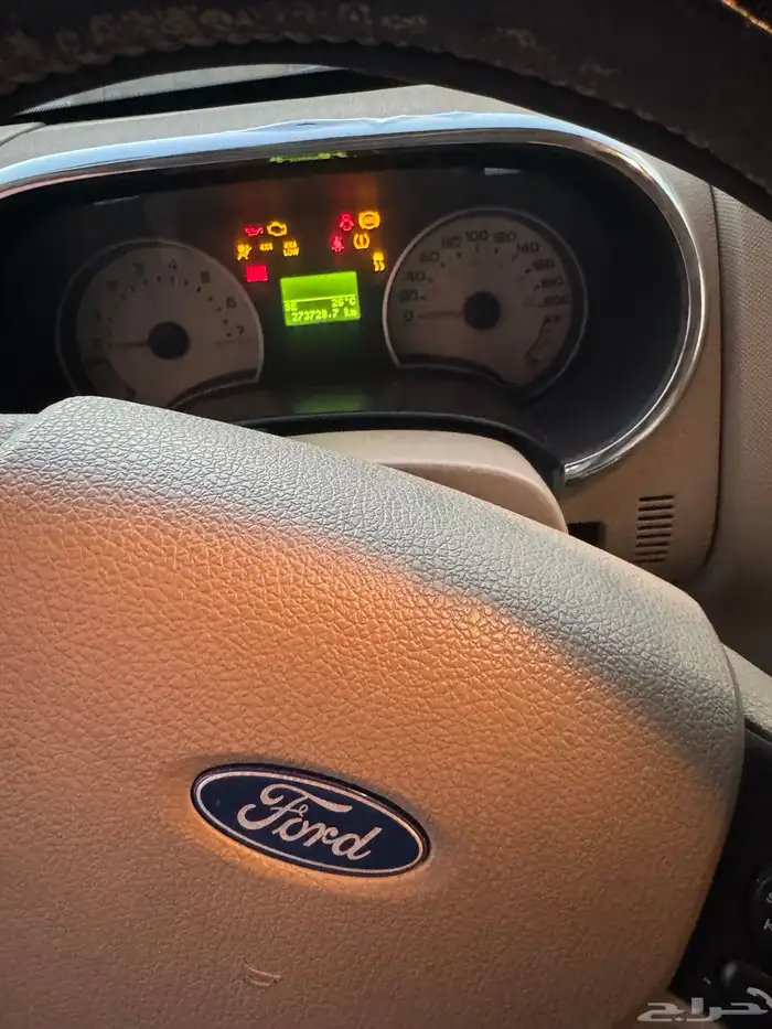 جيب فورد اكسبلور 2010 نظيف للبيع 7