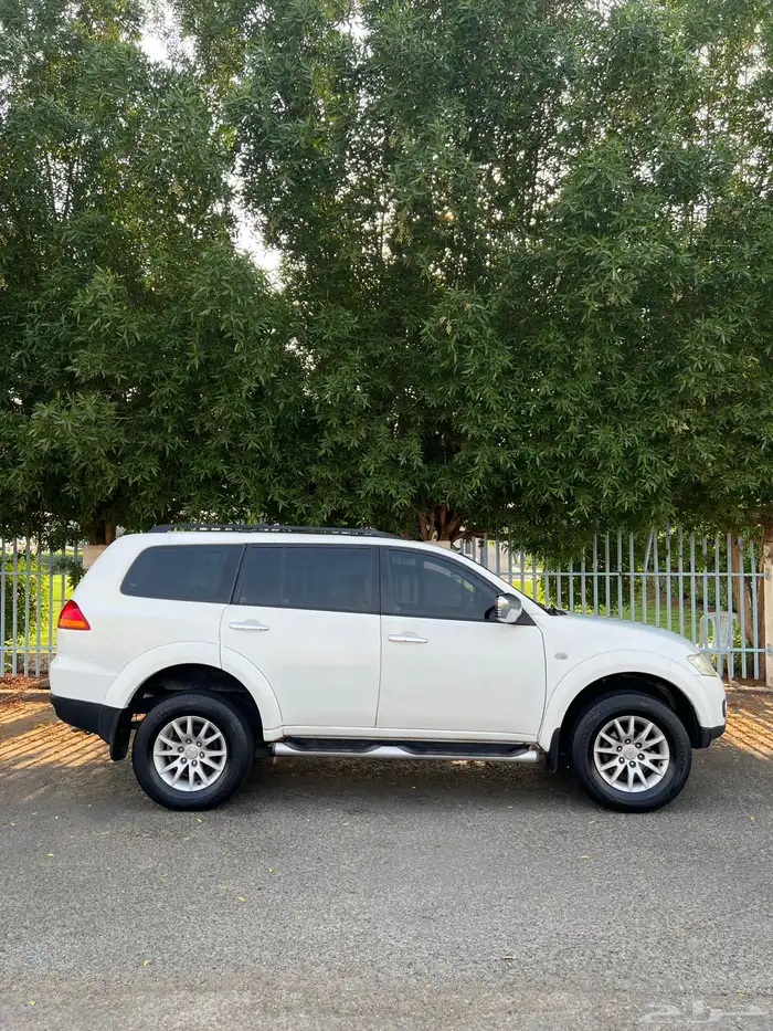 باجيرو سبورت 2010 للبيع 0