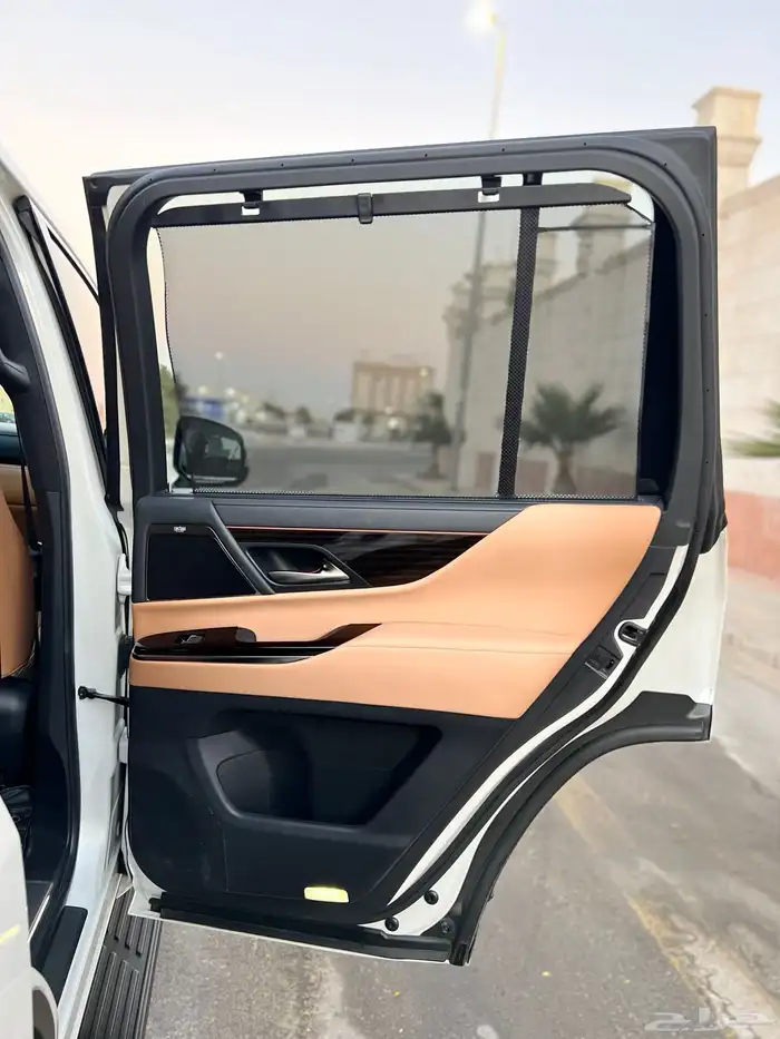 لكزس LX600 مالك اول 2023 BB قمة النظافة سعودي وكالة 42