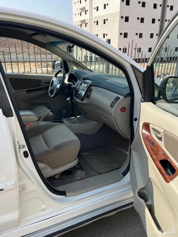 للبيع انوفا 2015 فل كامل 12