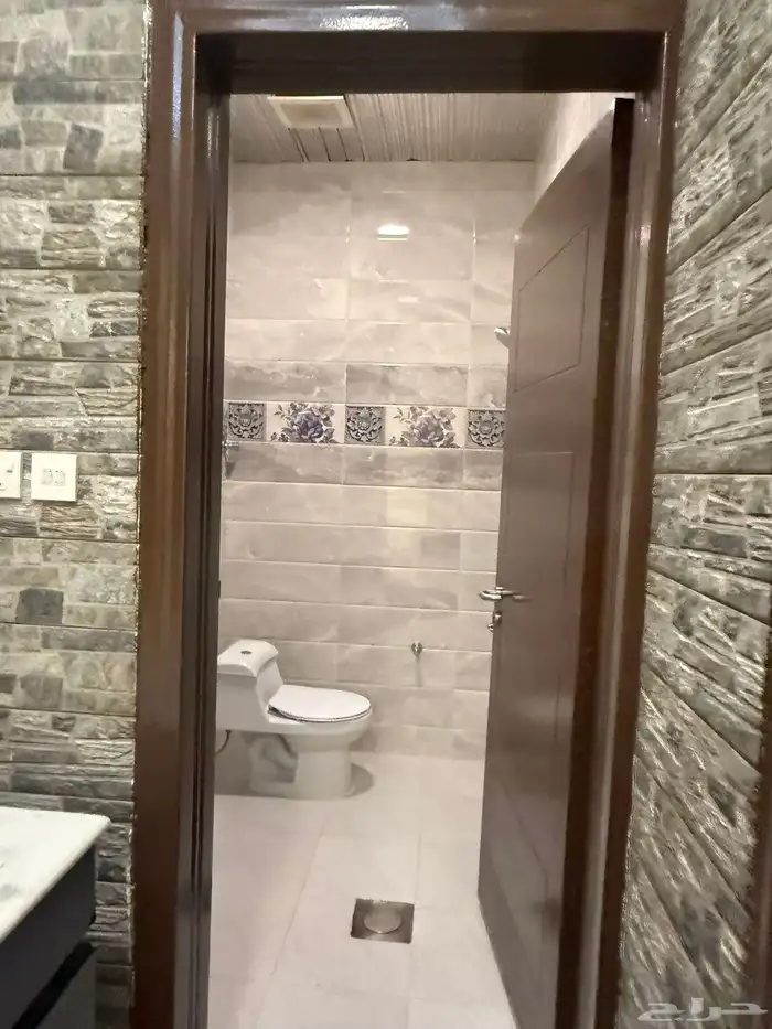 دور أرضي للإيجار حي النهضه نجران 8