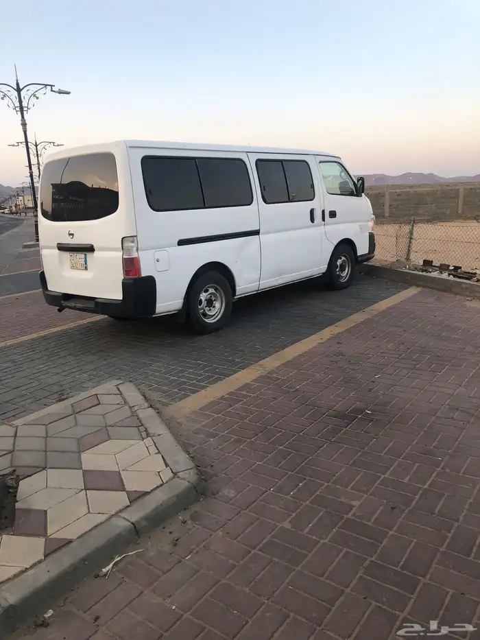 باص للايجار 2012 نظيف 1