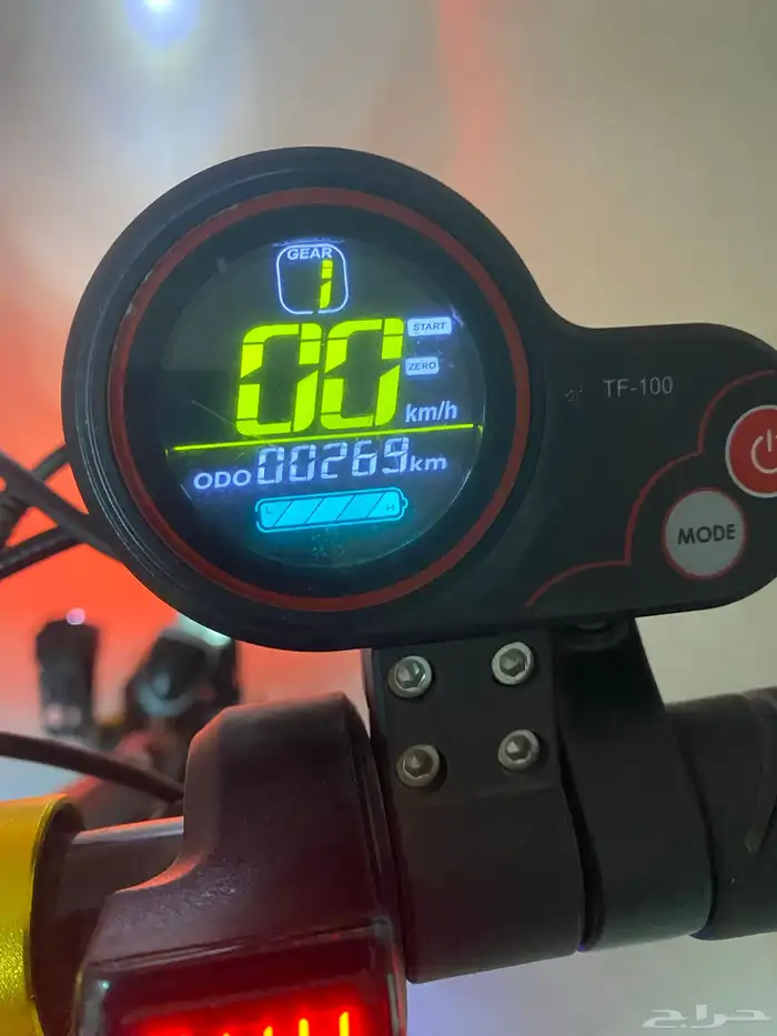 اسكوتر شبه جديد 5