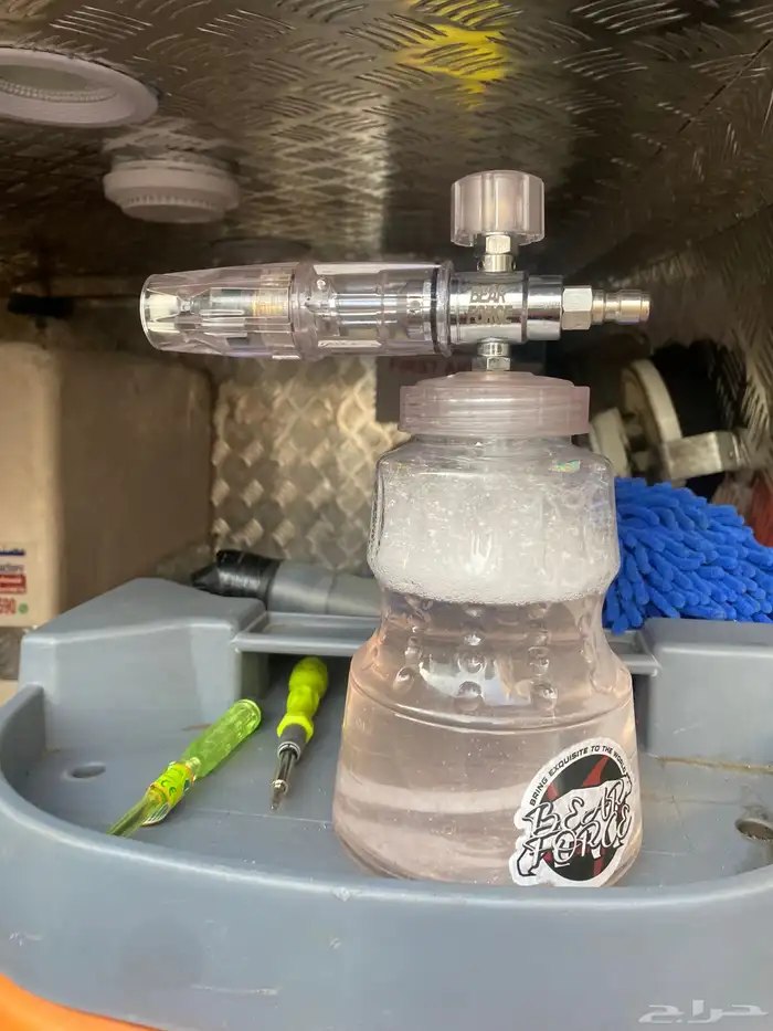 رينو دوكر مجهزه مغسلة متنقله 22