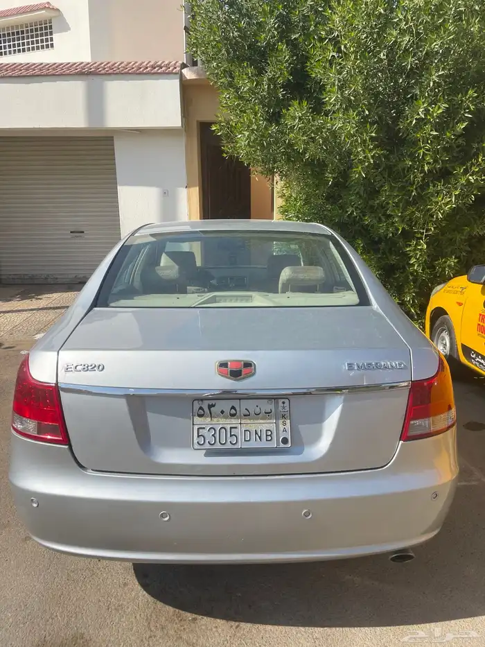 جيلي 2012 نضيف 0