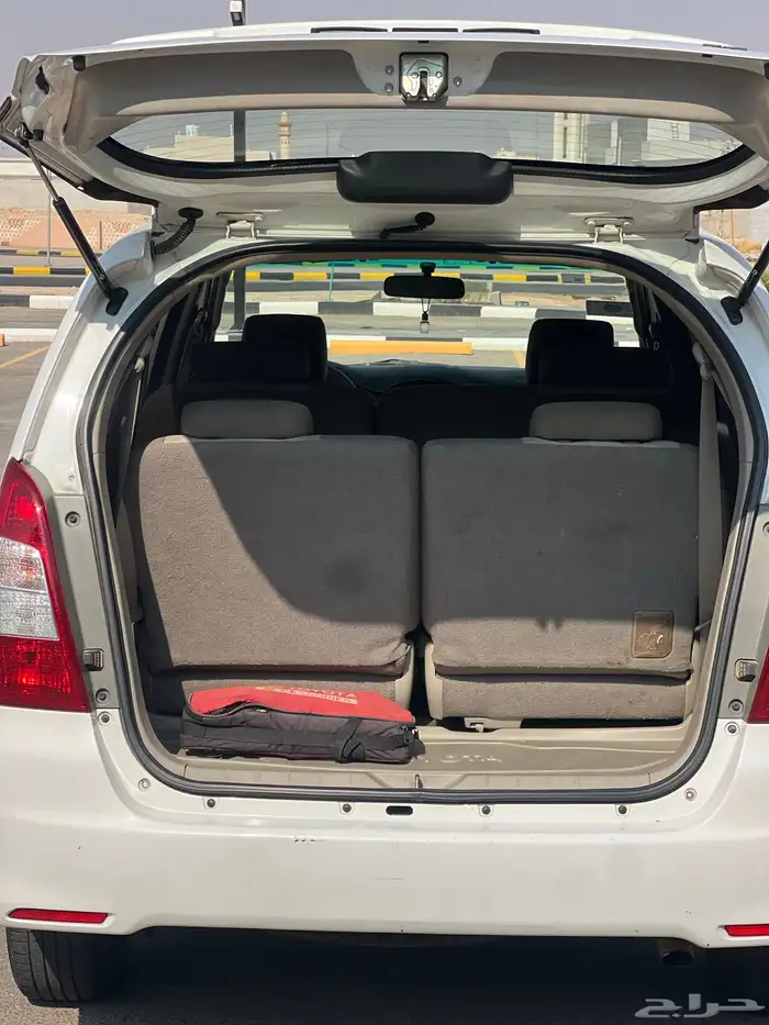 تايوتا انوفا 2015 7