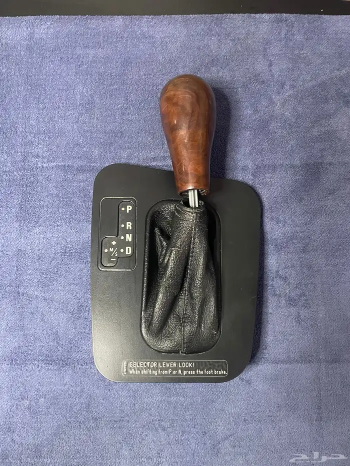 عصا القير مع الديكور بي ام دبليو e38 نظيف 2