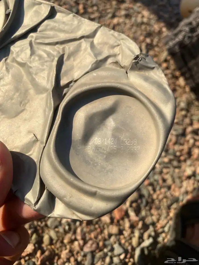 للبيع عبوة قديمة نادرة من عام 1424ه لهواة التجميع 1