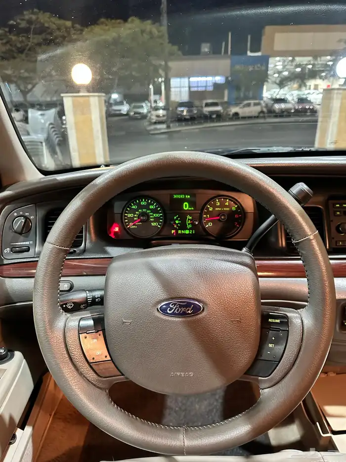 للبيع فورد فكتوريا 2011 نضيفف ( تم البيع ) 22