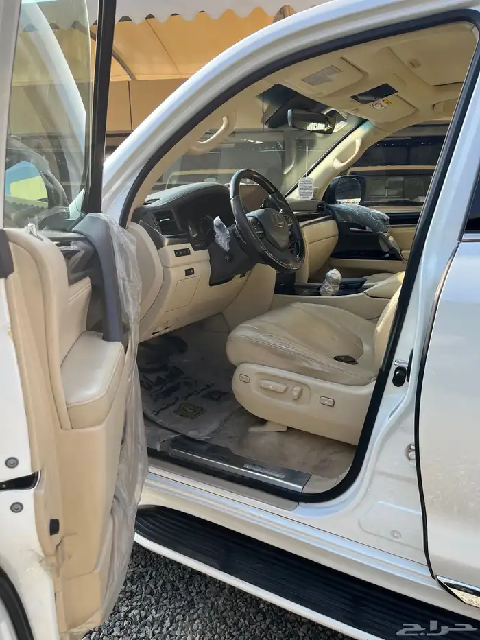 جيب لكزس 2017 LX 8