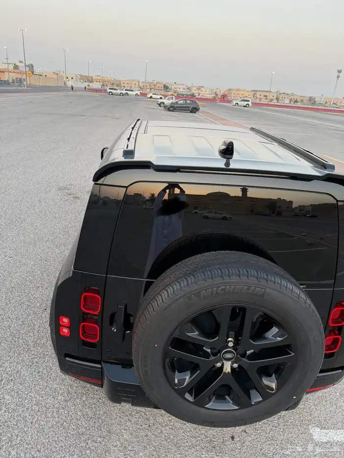 ديفندر 2021 15