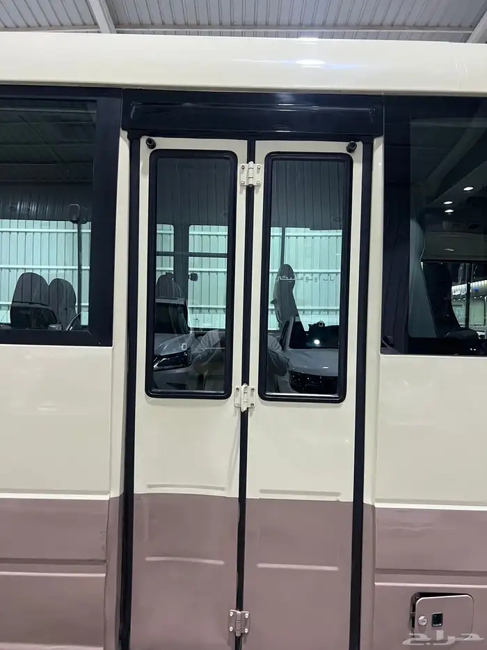 للبيع باص هونداي كونتي موديل 2011 ديزل 30 راكب 14