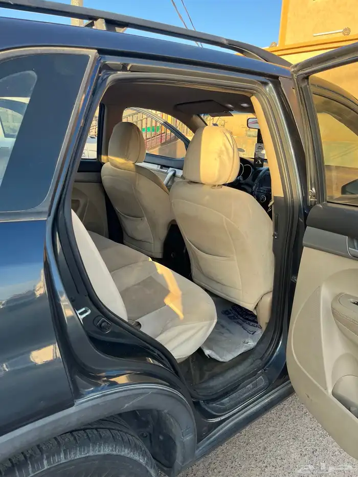 كيا سورنتو 2012 4 سلندر ماشي 176 الف وعليه 9