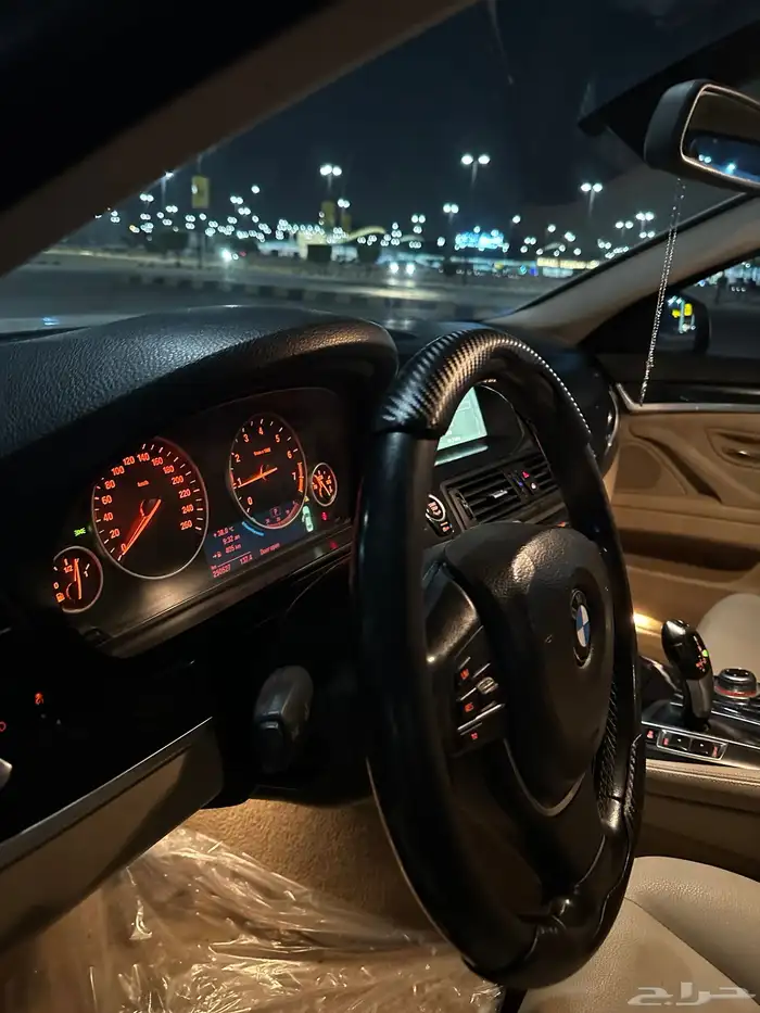 بي ام دبليو 528 أبيض  لؤلؤي 2014 نظيف جاهز للاستخدام 16