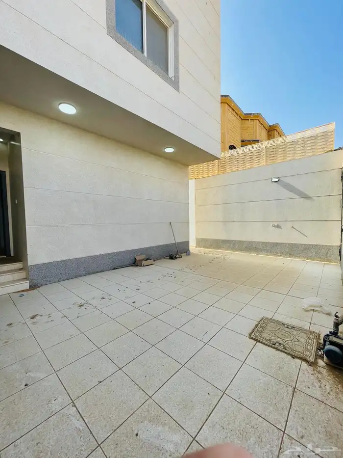 شقق تمليك ارضيه للبيع تبوك حي اليرموك موقع مميز 9